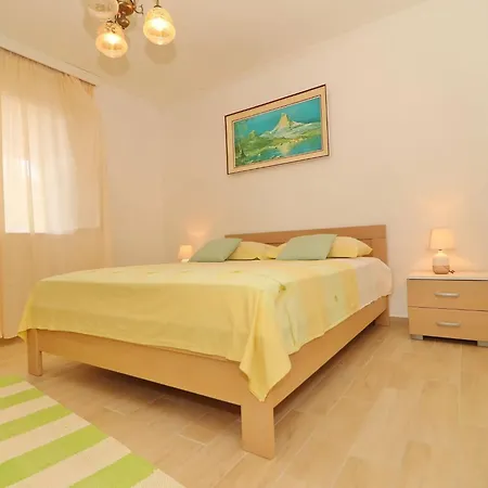 Marijana - One Bedroom With Terrace And Garden View Marijana 3